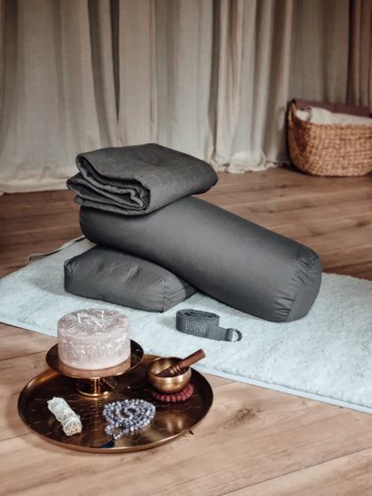 Calm Yoga Bolster - Grå - økologisk bomuld til yoga og meditation