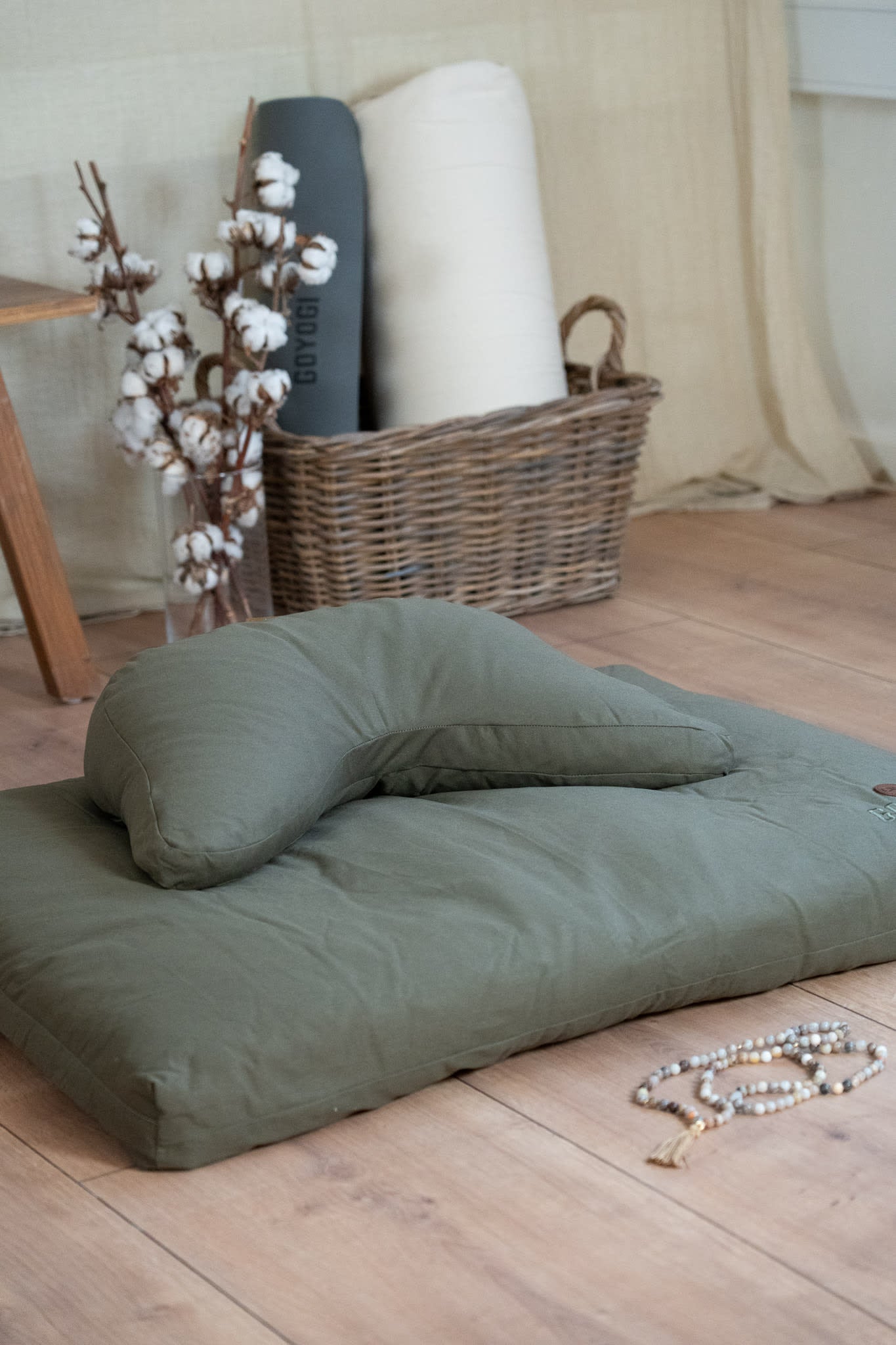 Calm Zafu Meditation Cushion - Dark Olive