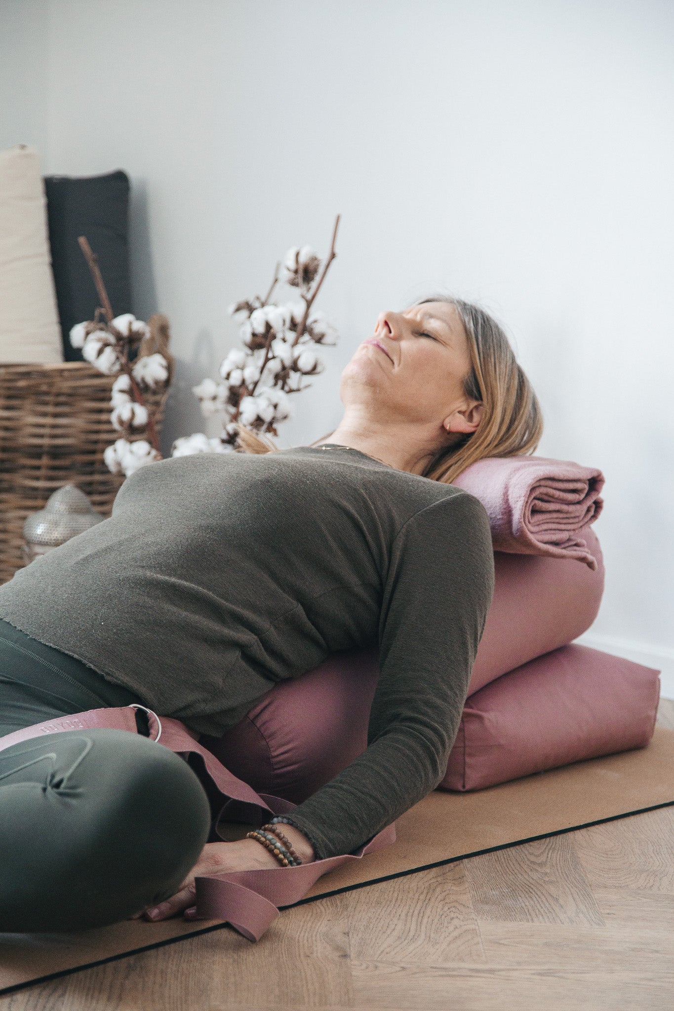 Calm Yoga Tæppe - Rosa - til afspændning, yin og restorativ yoga og meditation