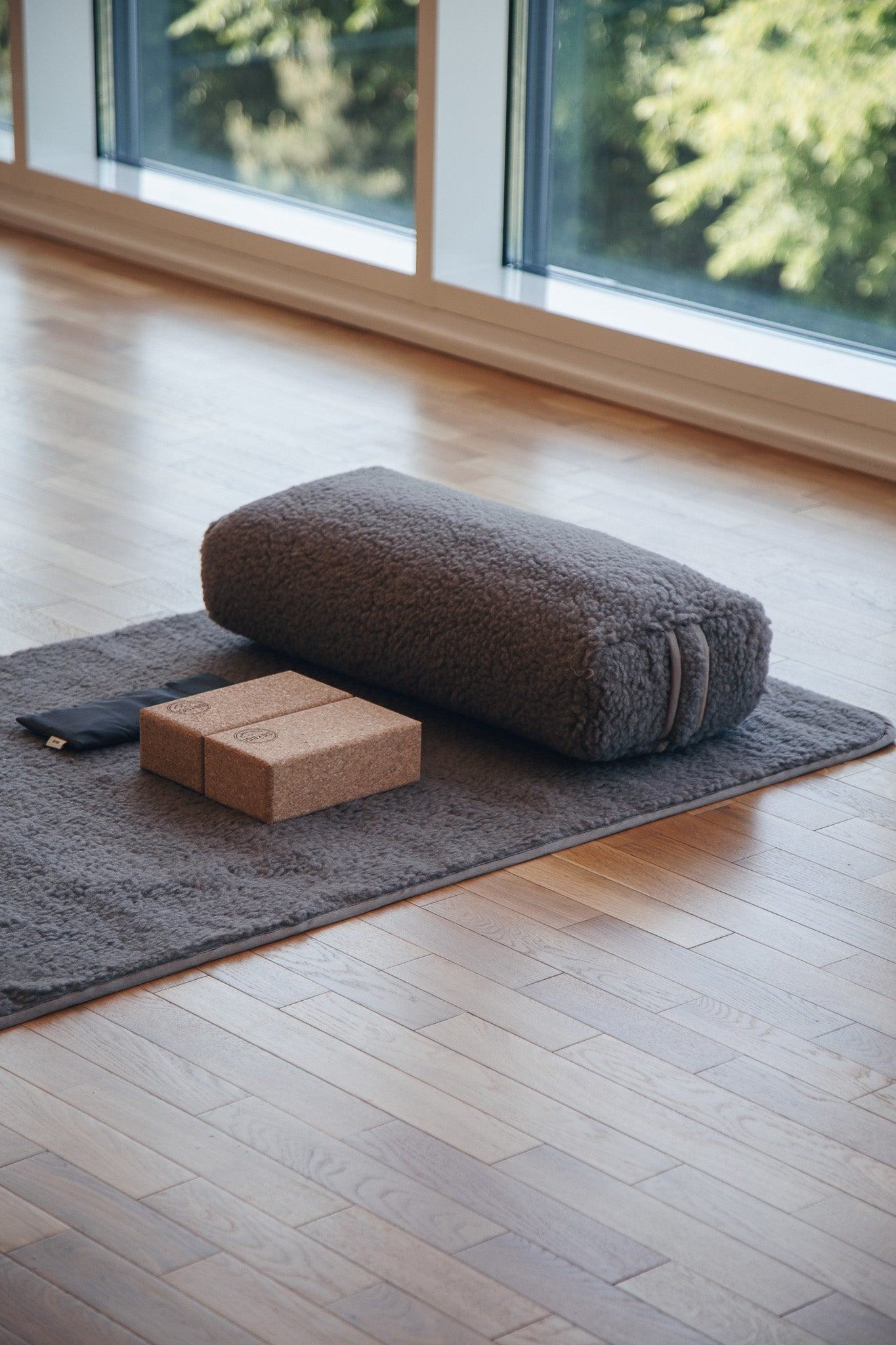 Release Yin Yoga Bundle - Light Brown