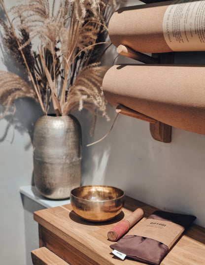 Bol chantant avec baguette en bois - Laiton